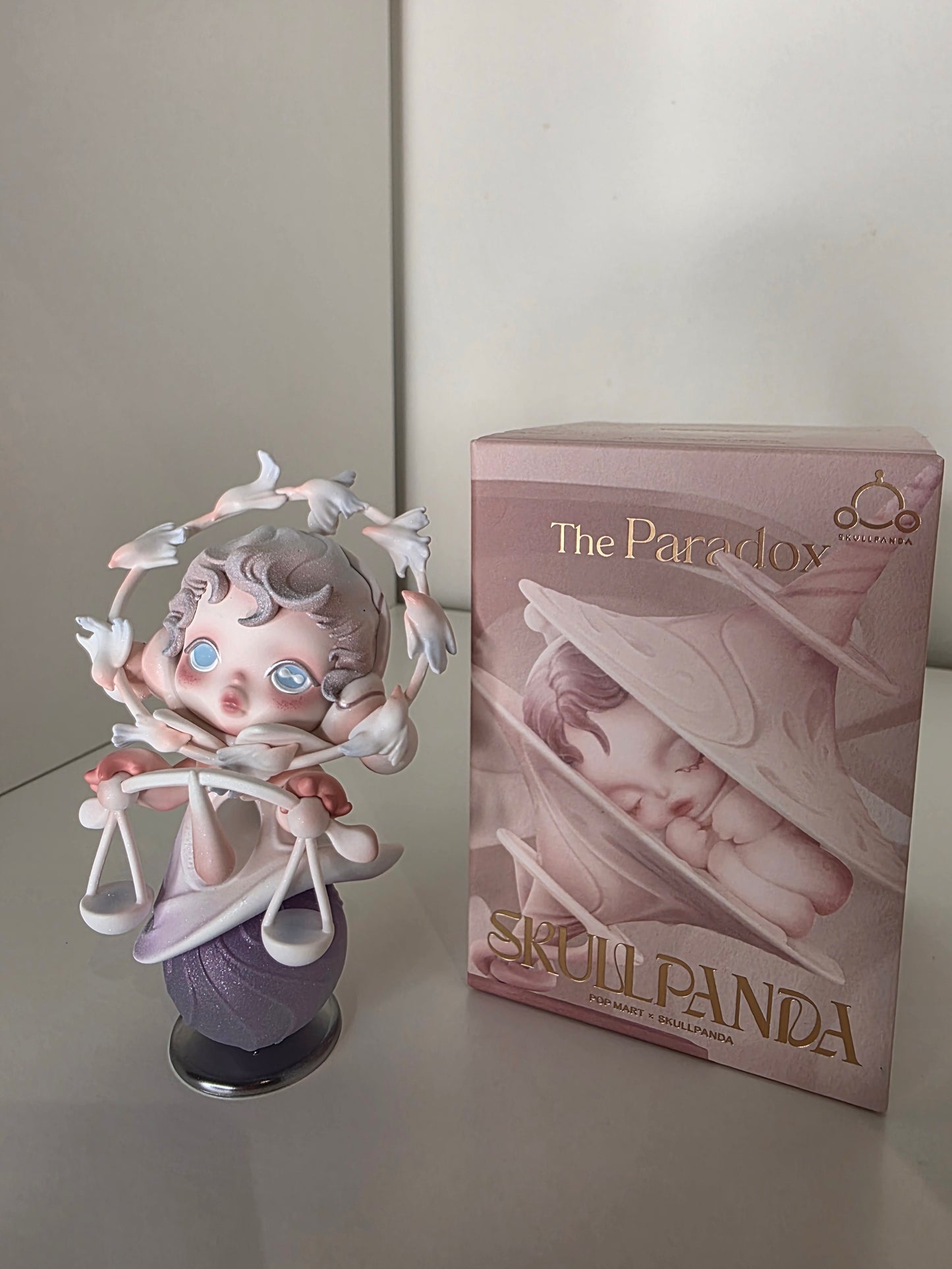 SkullPanda The Paradox - Mamie Pop Blind Box