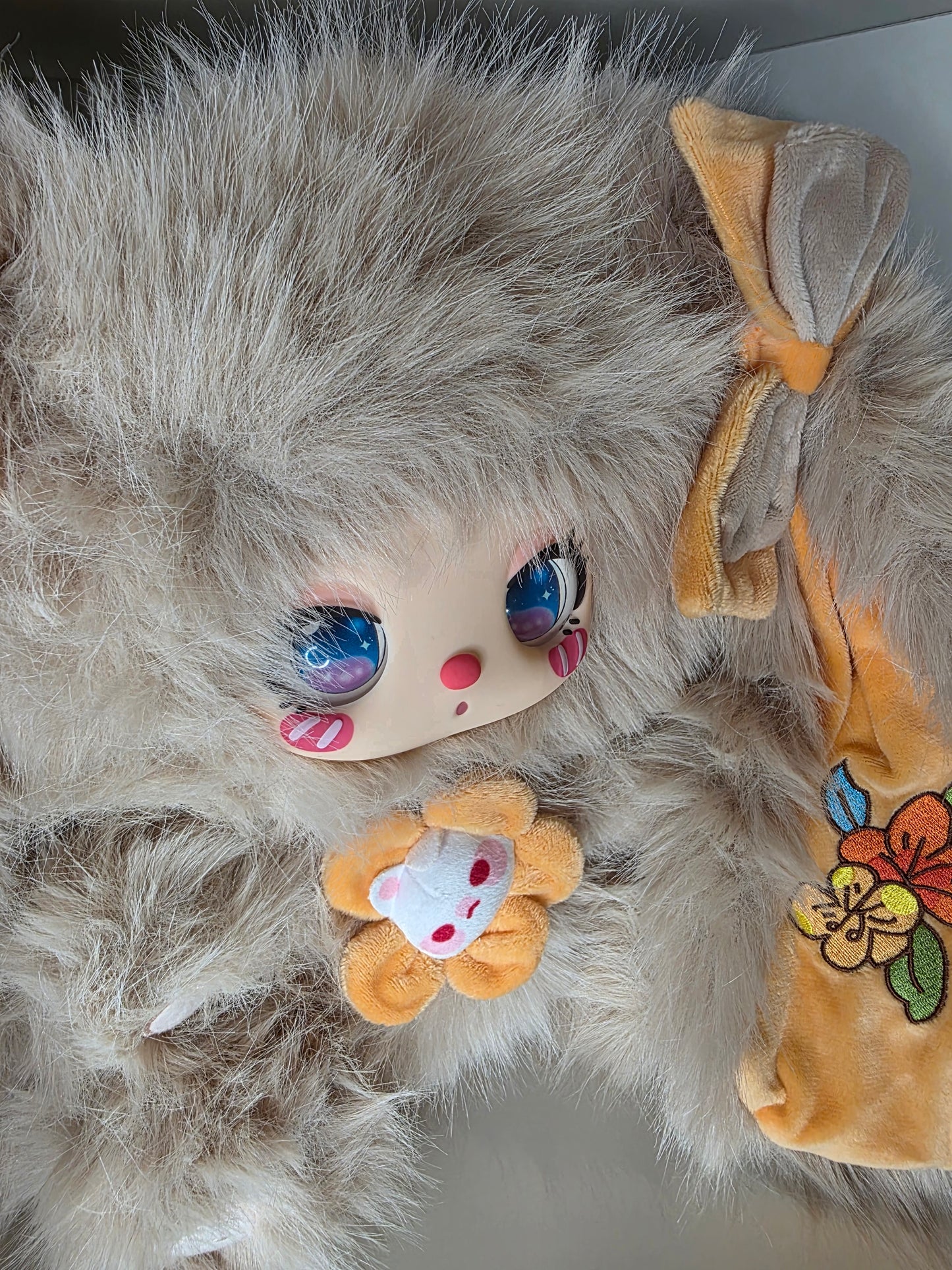 Liila 600% Tea time with my girl (Beige Bunny) - Mamie Pop Blind Box