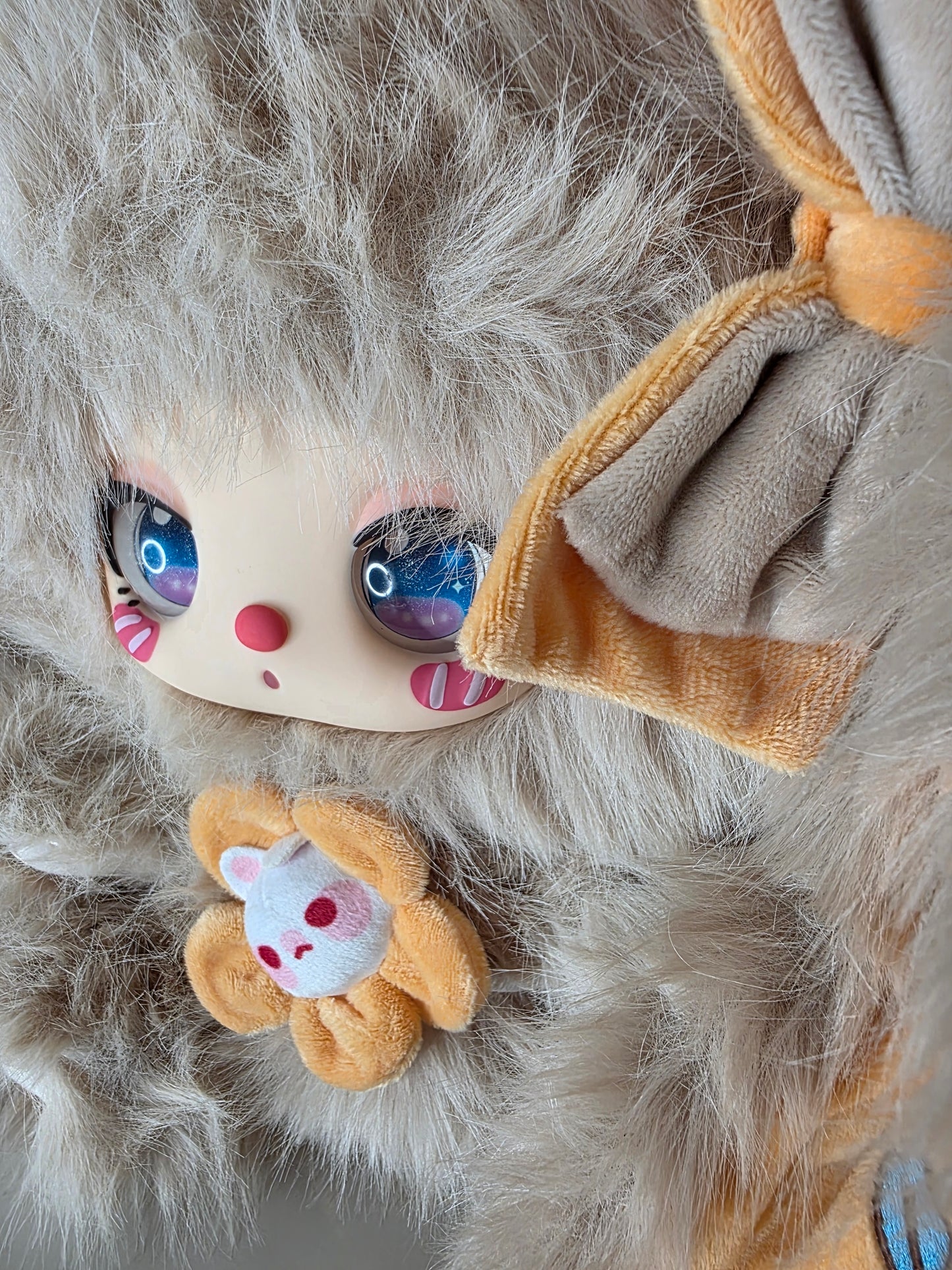 Liila 600% Tea time with my girl (Beige Bunny) - Mamie Pop Blind Box