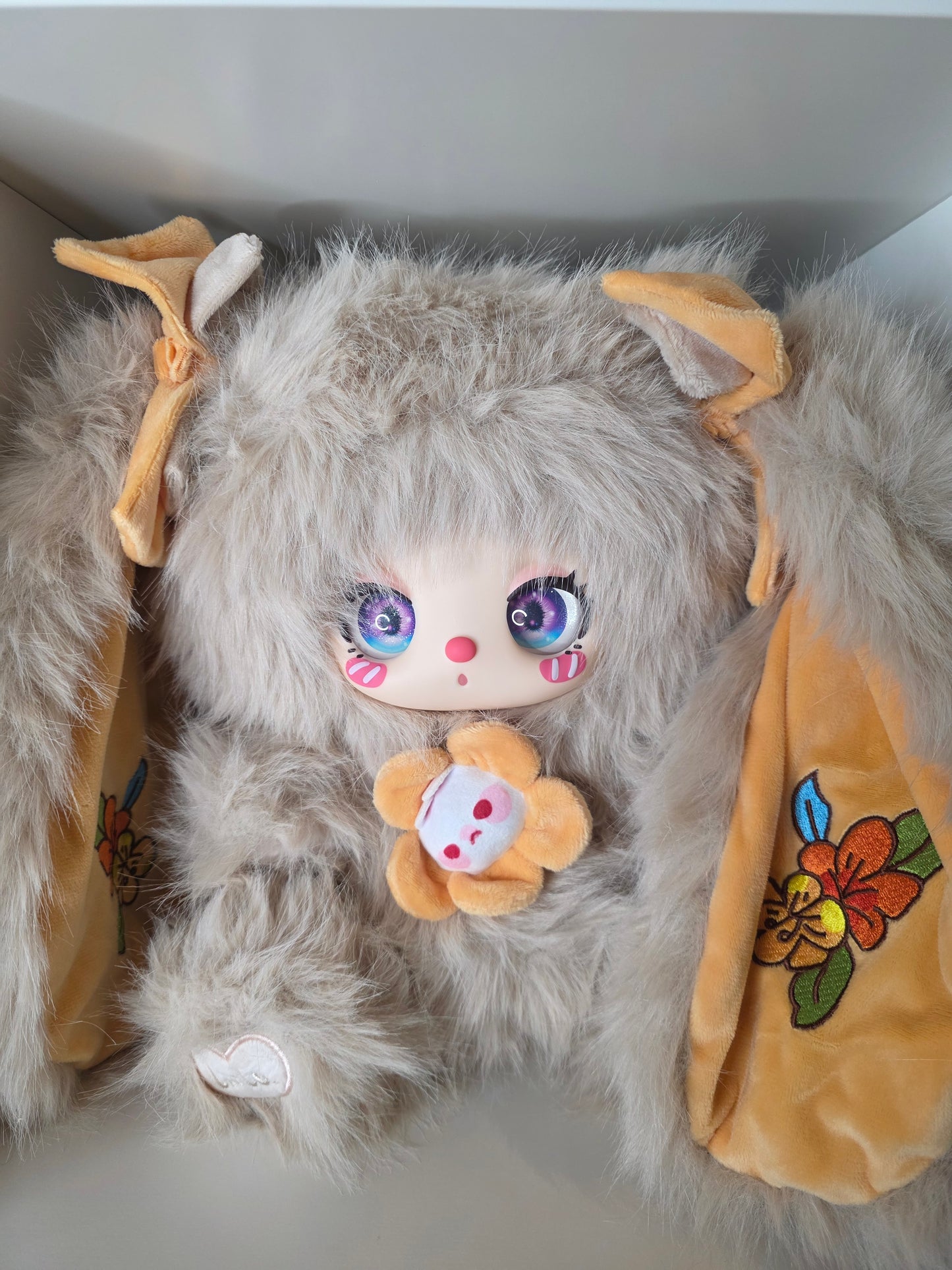 Liila 600% Tea time with my girl (Beige Bunny) - Mamie Pop Blind Box