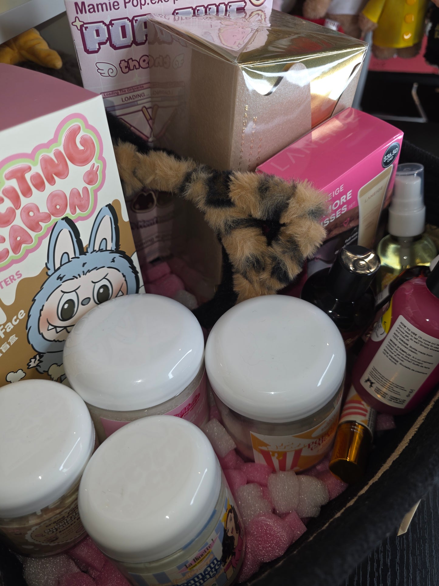 Panier Cadeau Personnalisé – Thème Gourmand (Édition Ultra Limitée) - Mamie Pop Blind Box